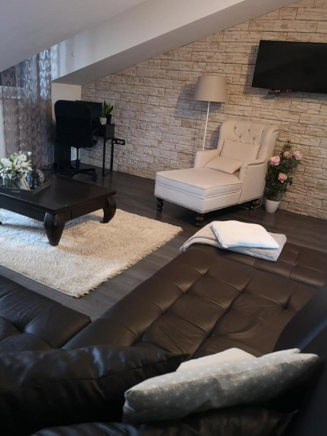 Apartma Isabella เซโชเล ภายนอก รูปภาพ